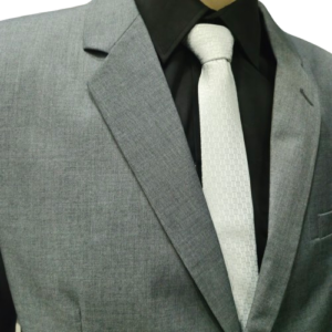 Terno cinza plus size