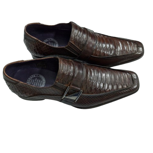 Sapato de couro legitimo